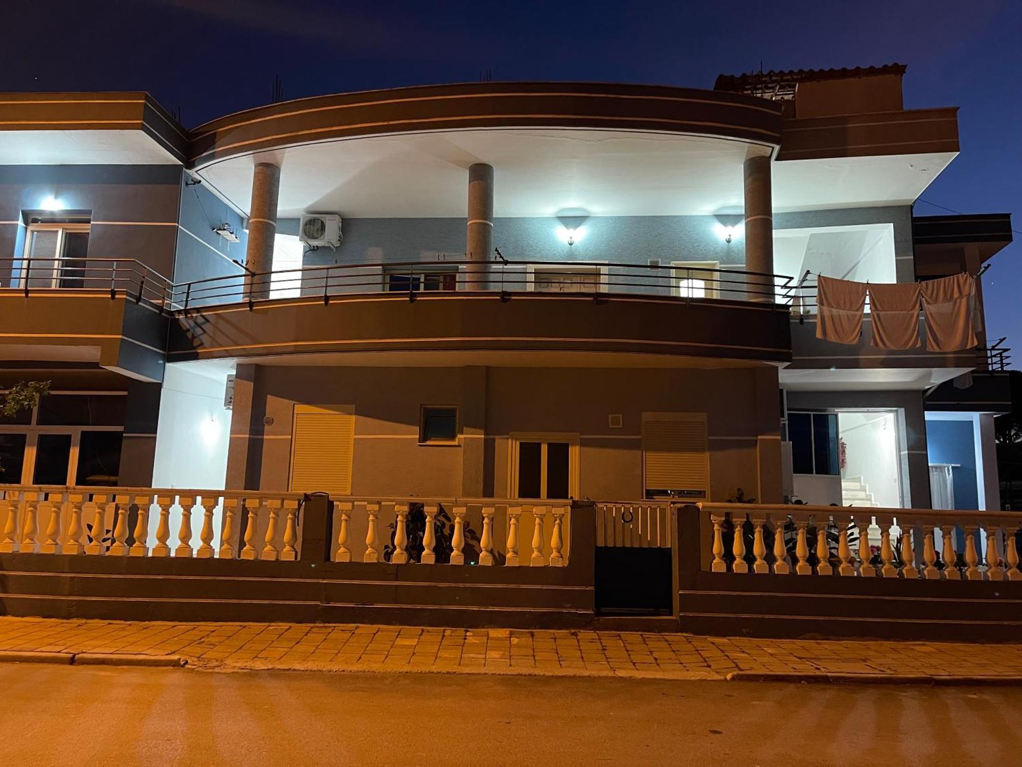 Kristeo Apartment Vlorë Exterior foto
