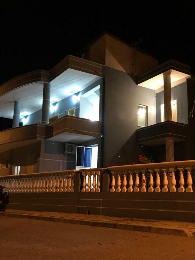 Kristeo Apartment Vlorë Exterior foto